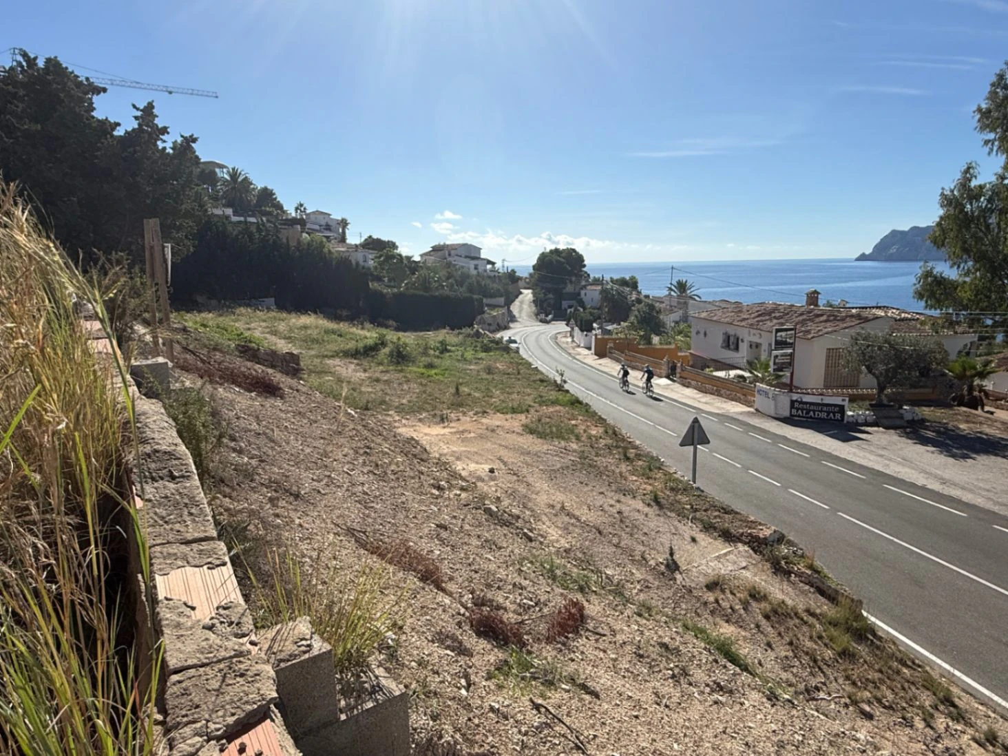 Spacious plot with sea views for sale in Benissa