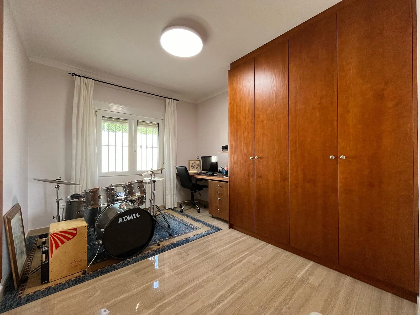 Villa moderne avec jardin privé et garage à Beniarbeig