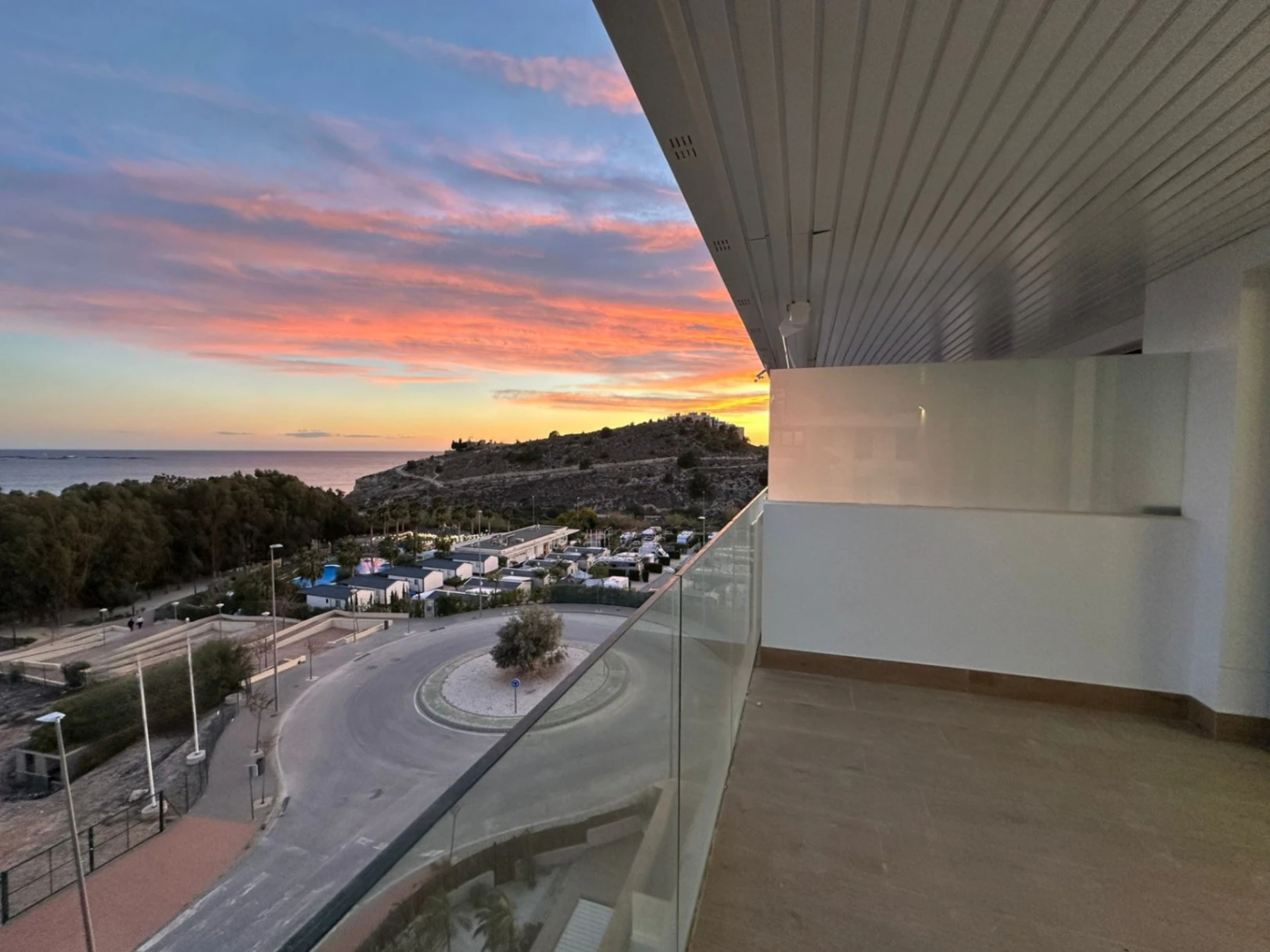 Seafront Apartment for Sale in Villajoyosa