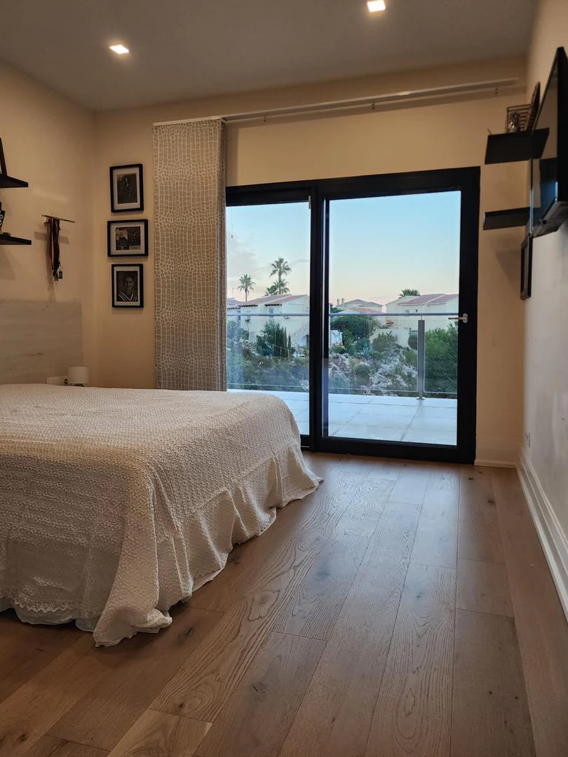 Cumbre del Sol Modern villa with sea views