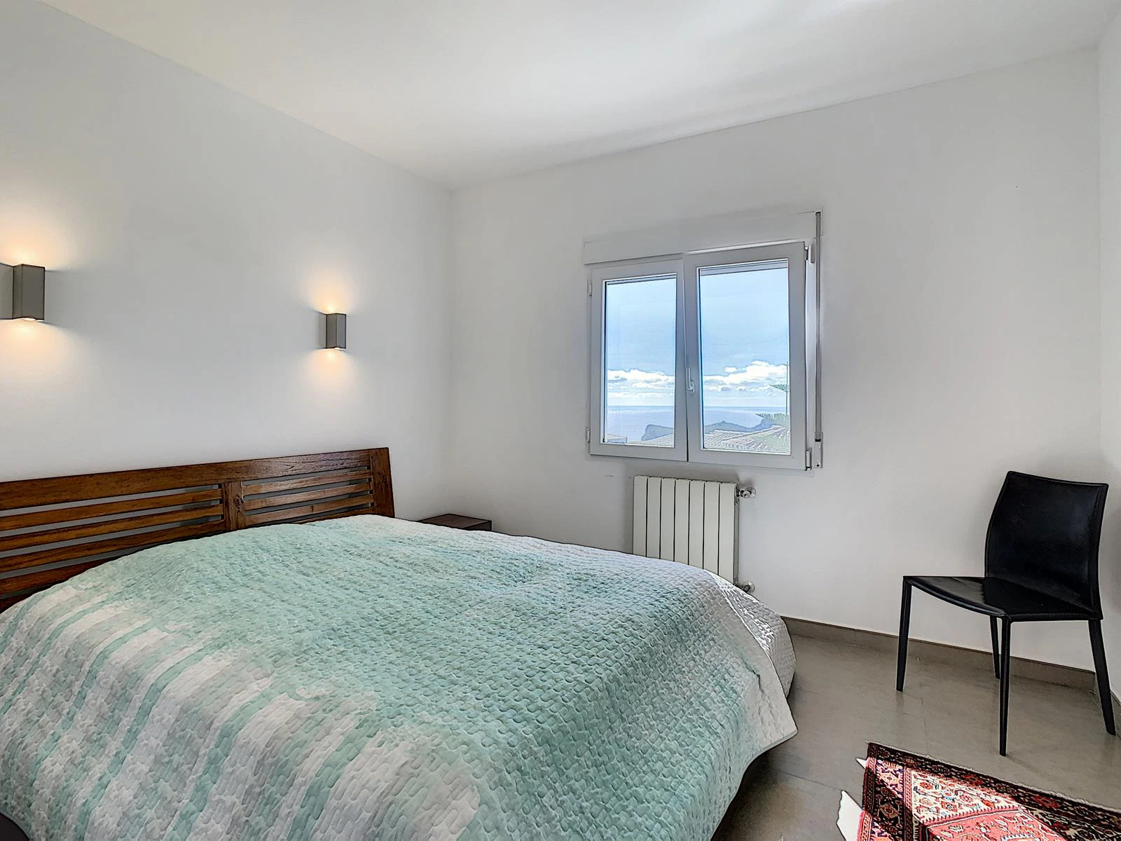 Cumbre del Sol villa gerenoveerd met uitzicht op zee