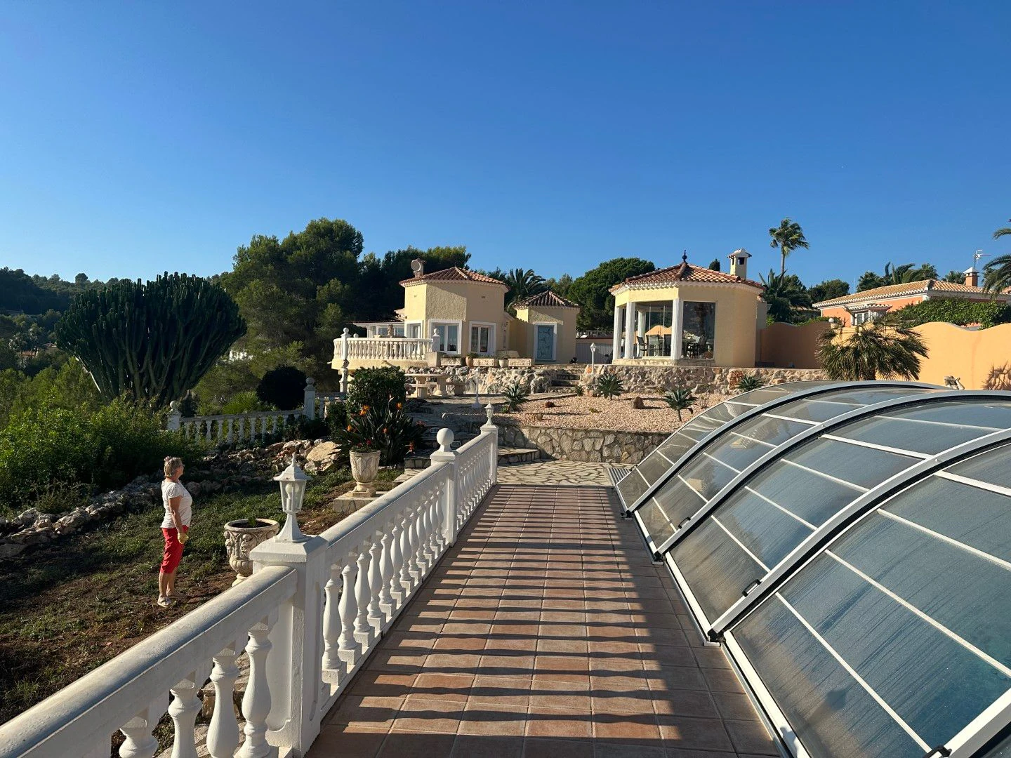 Luxurious villa with large plot for sale in Denia