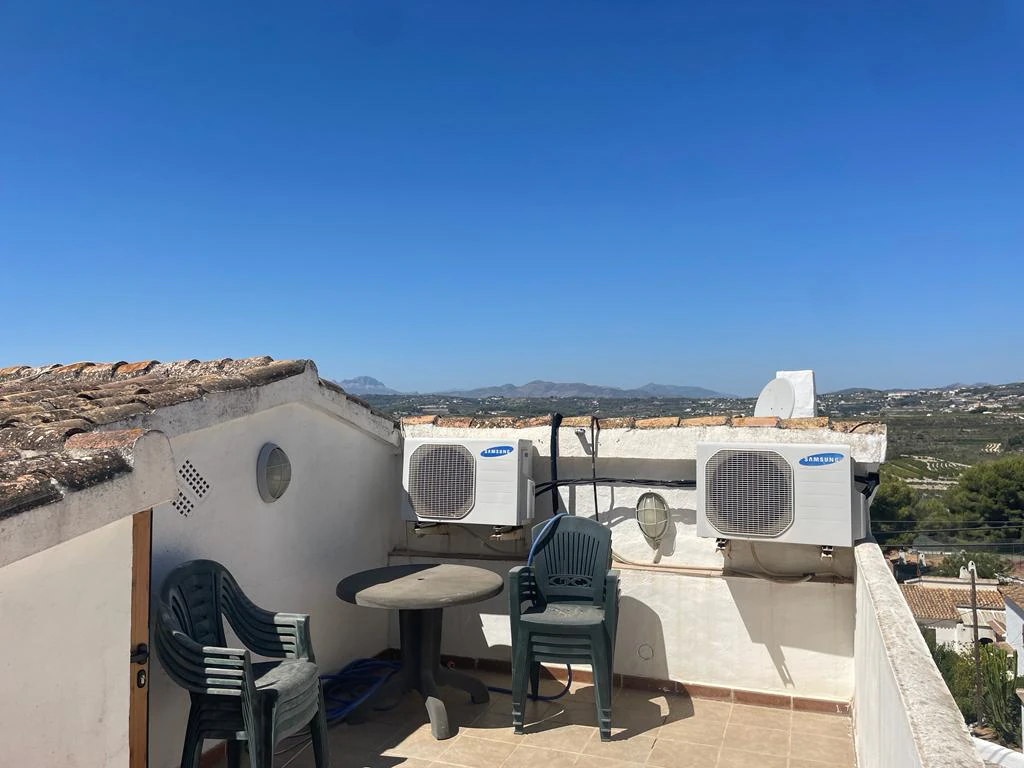 Double-Level 3 Bedroom House Pueblo Alcasar Pool Gardens & Facilities