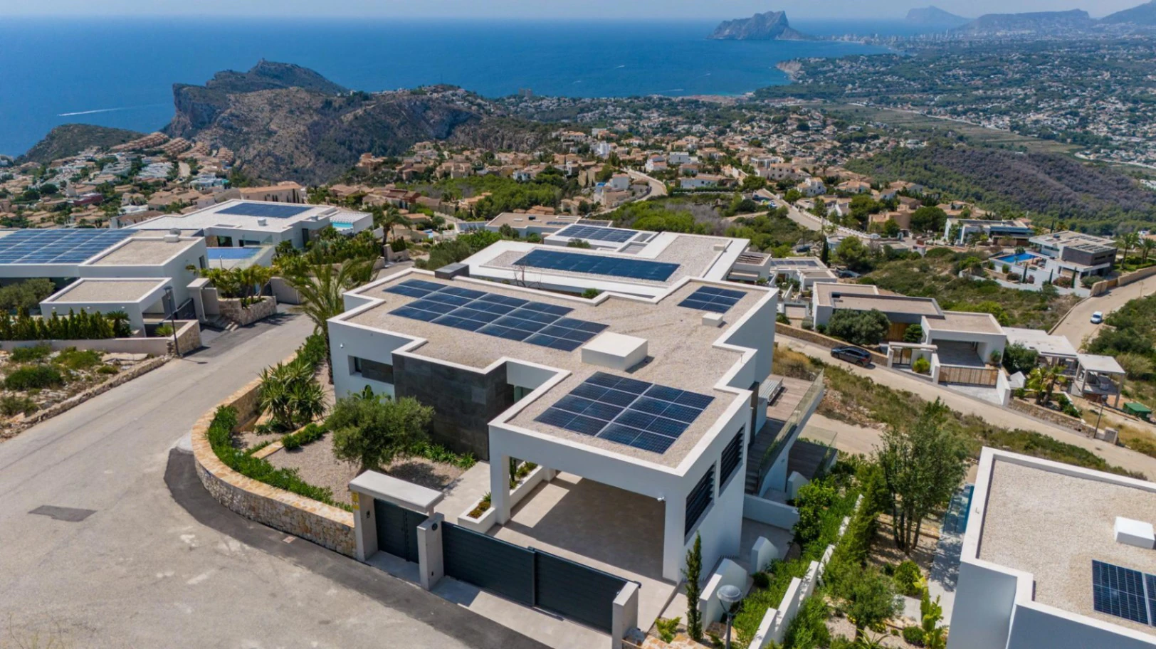 Cumbre del Sol Luxury villa with panoramic views in Jazmines residential area
