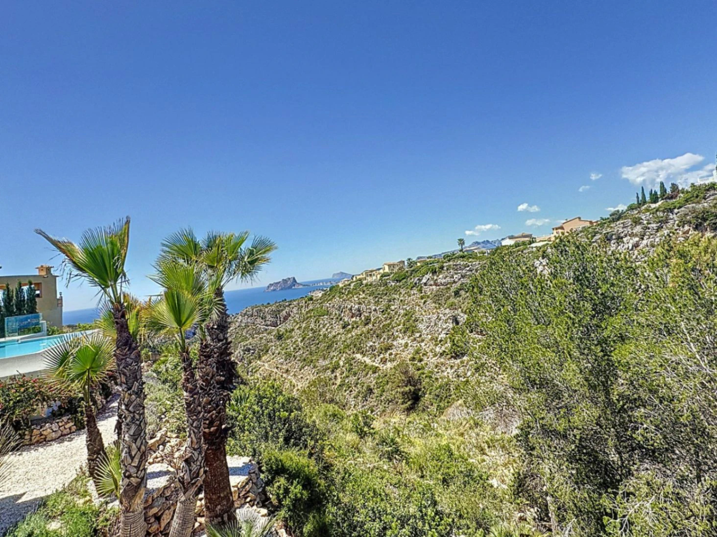 Moderne Villa in Cumbre del Sol mit Meerblick, neu zu beziehen