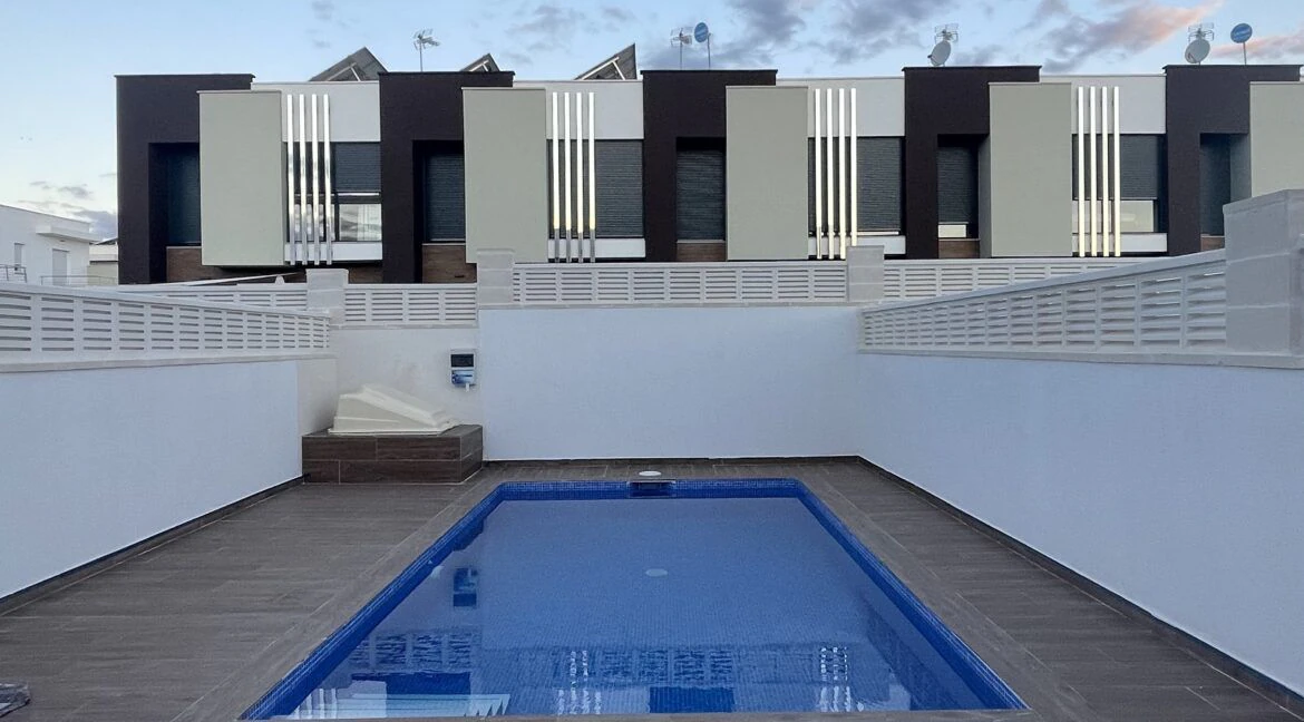 For Sale. Semi-detached house in El Verger