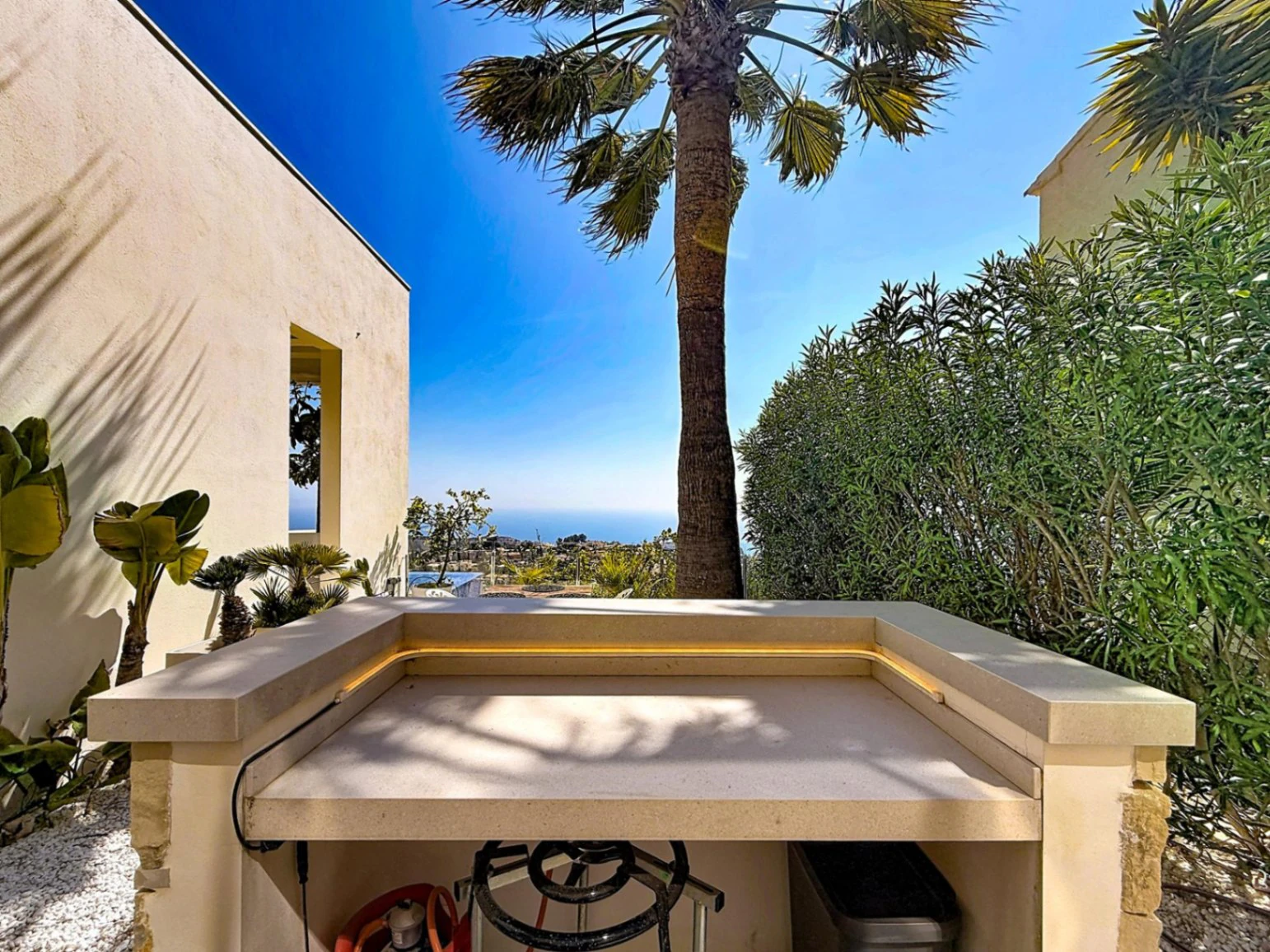 Cumbre del Sol modern villa with panoramic sea views