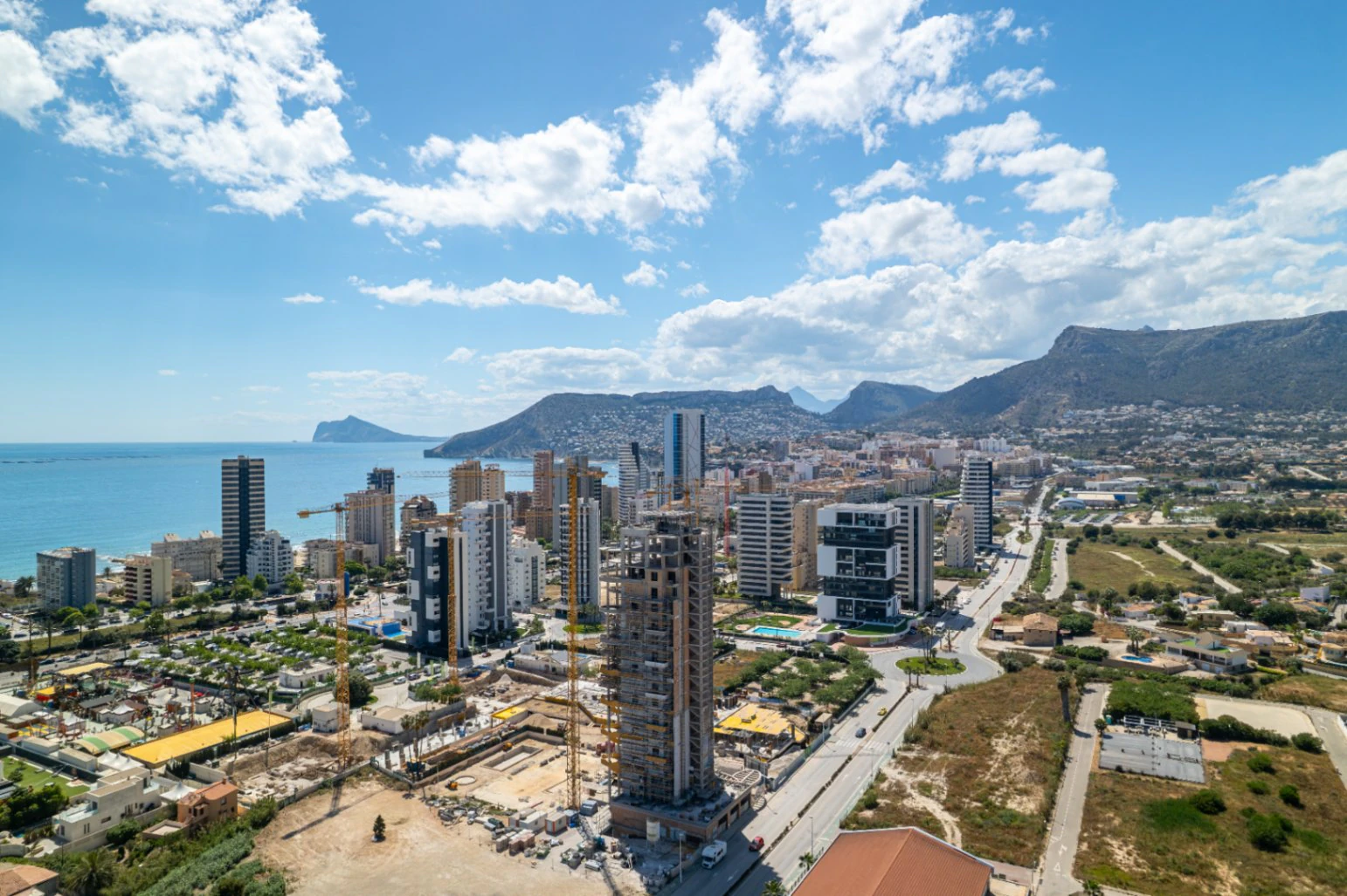 A New-Build Modern Apartment in Calpe with Sea & Mountain Views