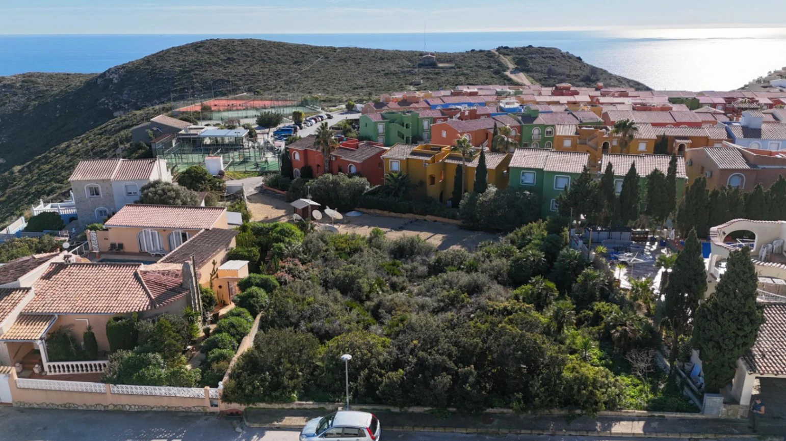 Cumbre del Sol urban plot with sea views
