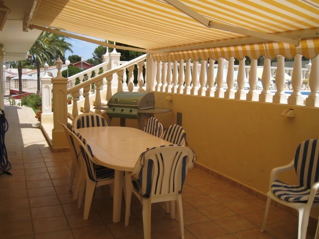 Villa zum verkauf in Albir