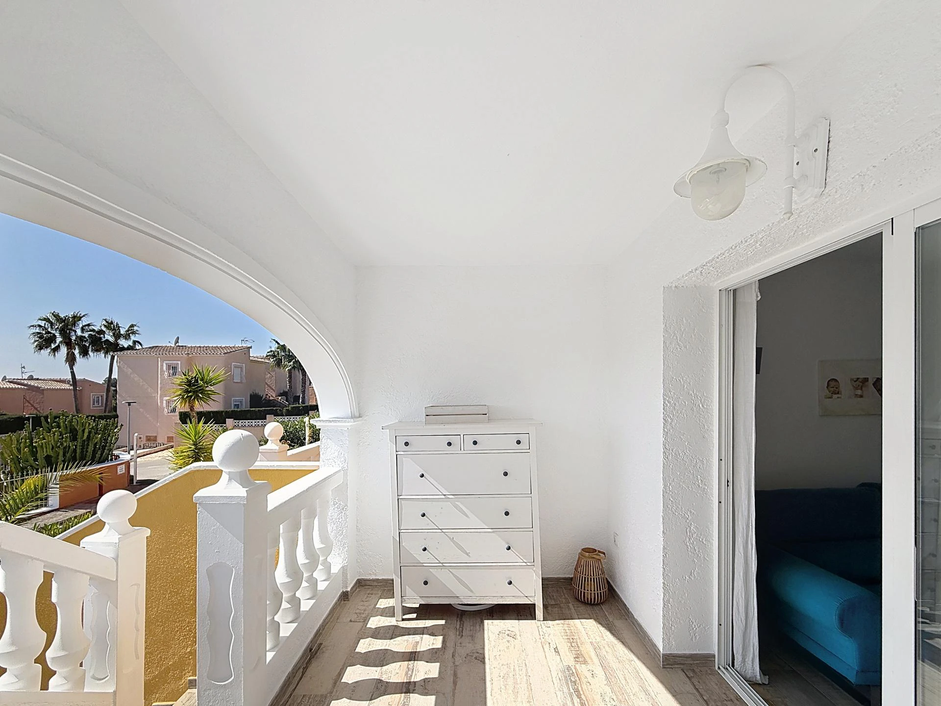 Cumbre del Sol gerenoveerd duplex appartement in Pueblo de la Paz