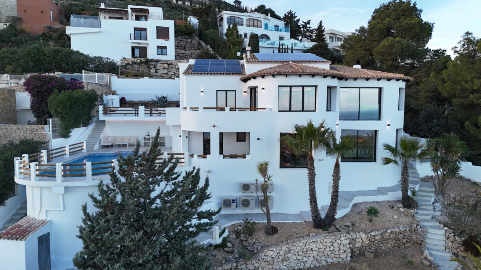Renovated Villa with Panoramic Sea Views – Dalias, Cumbre del Sol