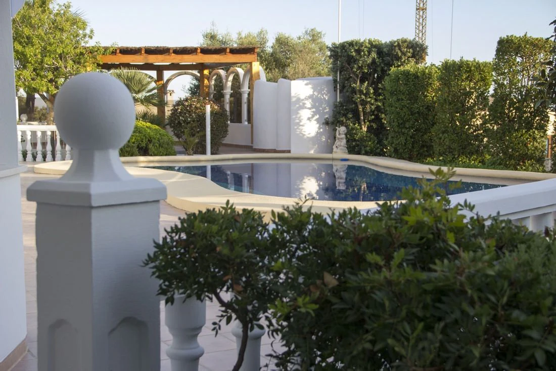 Cumbre del Sol villa gerenoveerd met uitzicht op zee