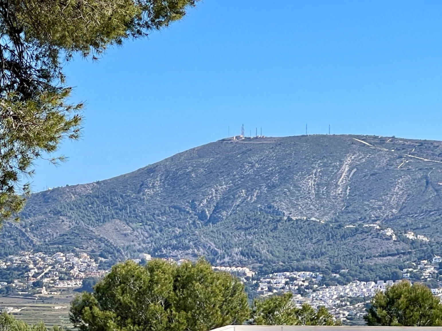 Parcela urbana en venta en Benimeit, Moraira – Ideal para construir una villa independiente