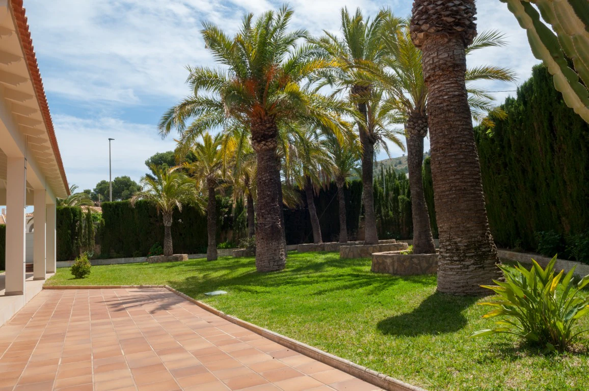 Villa zum verkauf in Albir
