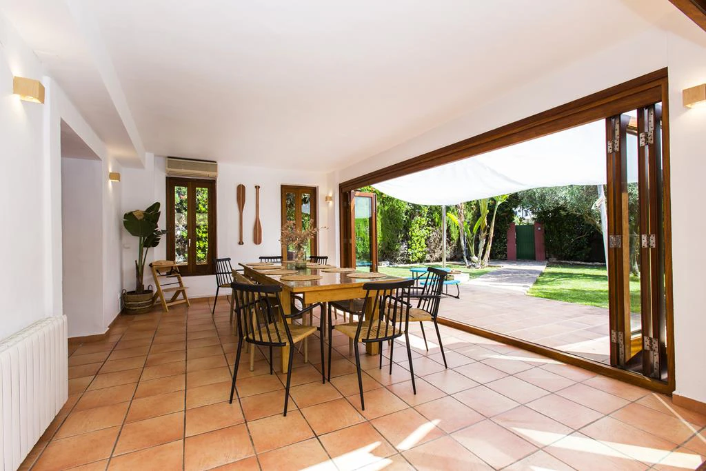 Villa with direct access to one of the best beaches in Dénia