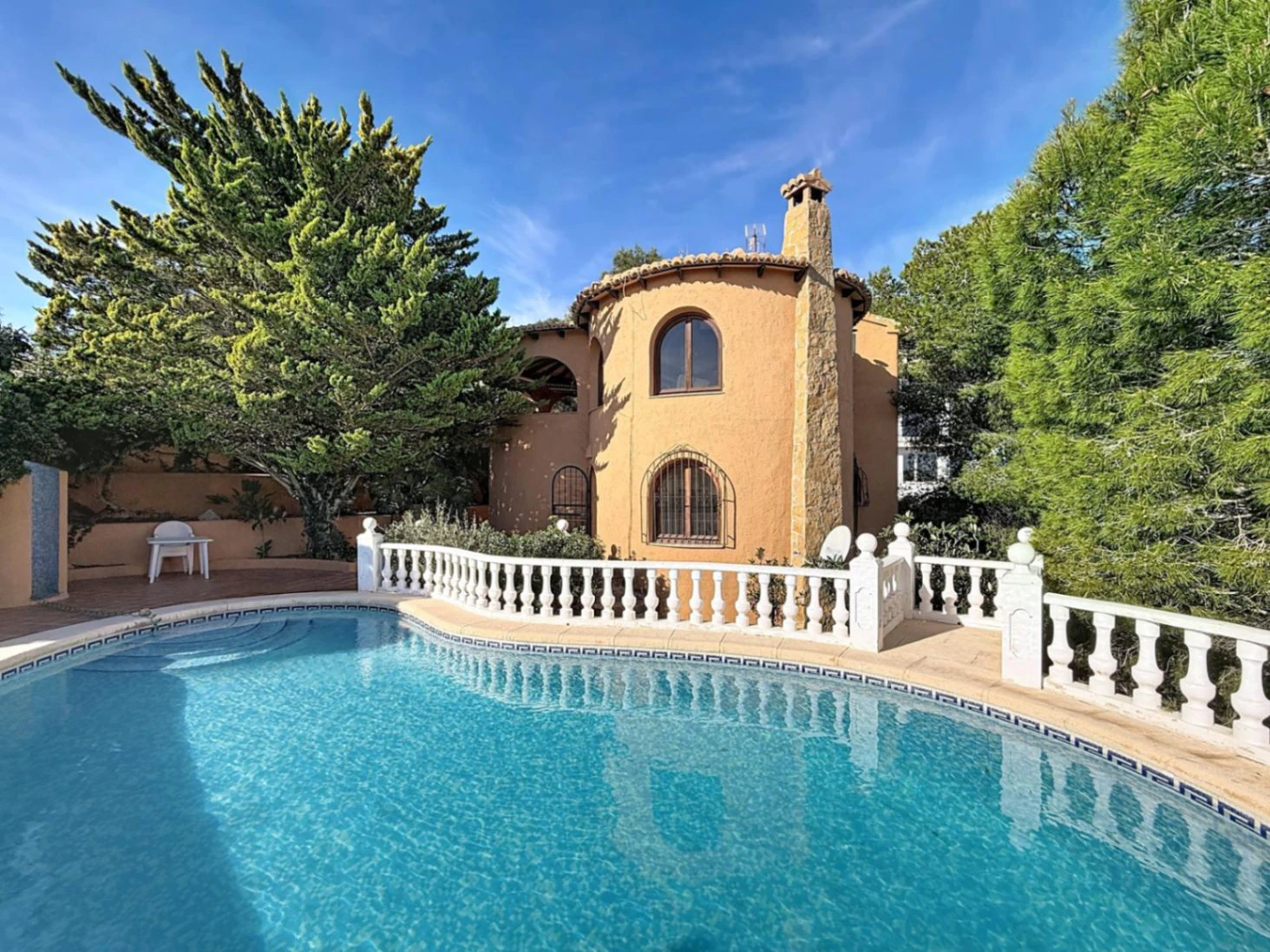 Cumbre del Sol villa with private pool and sea views