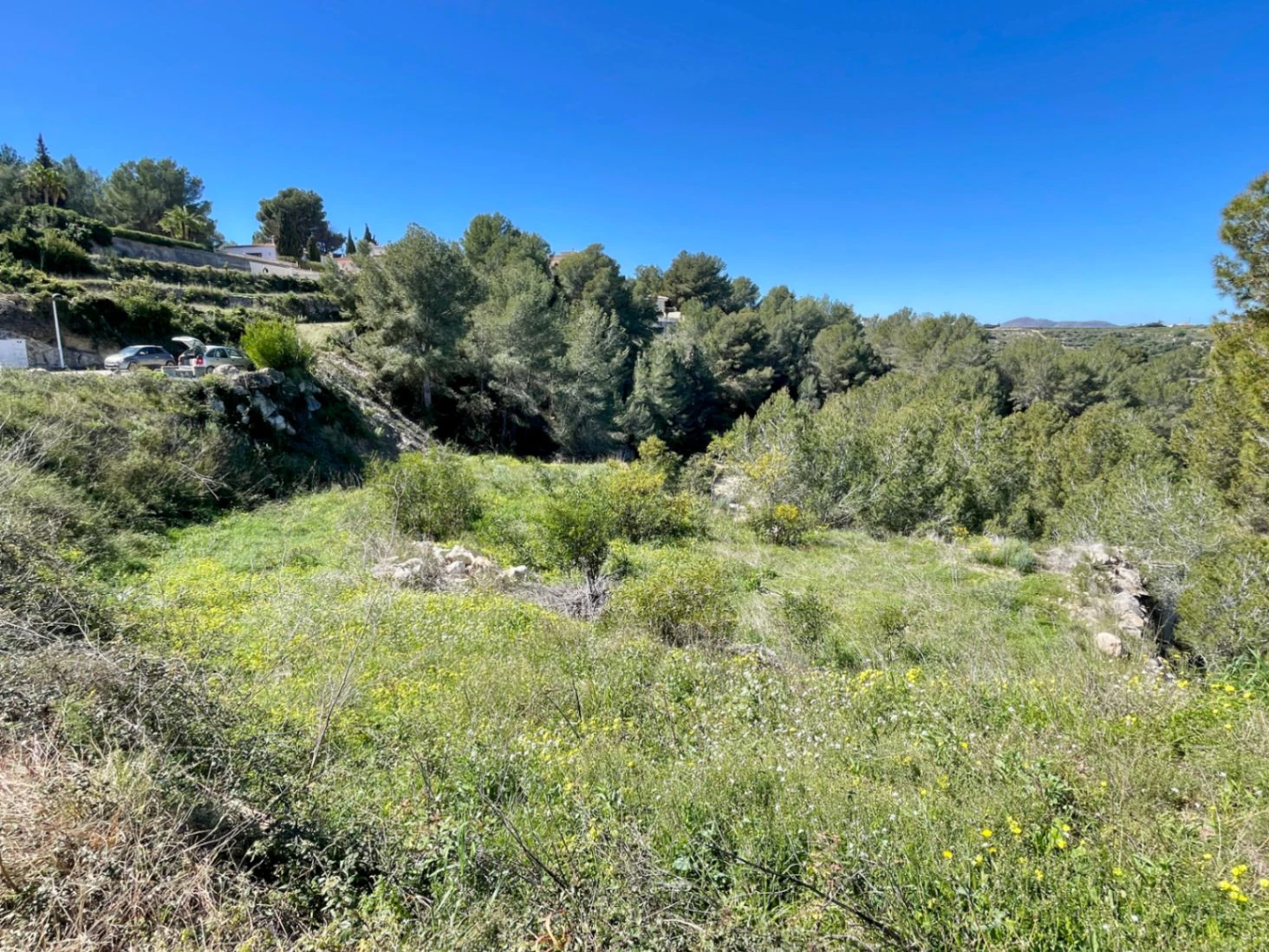 Espectacular Parcela Urbana con Vistas Panorámicas y Gran Terreno Adyacente