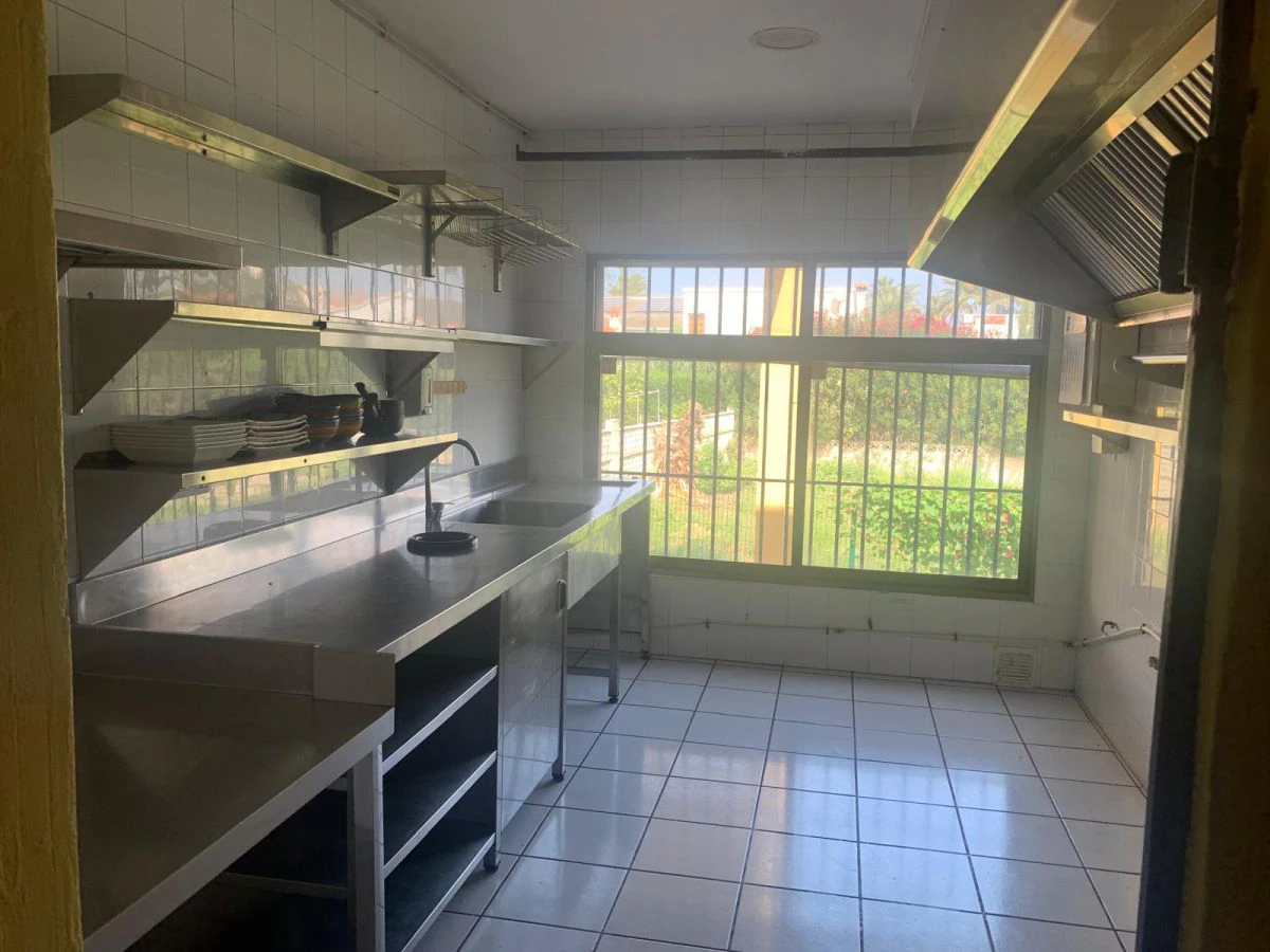 For Sale. Commercial premises in Denia