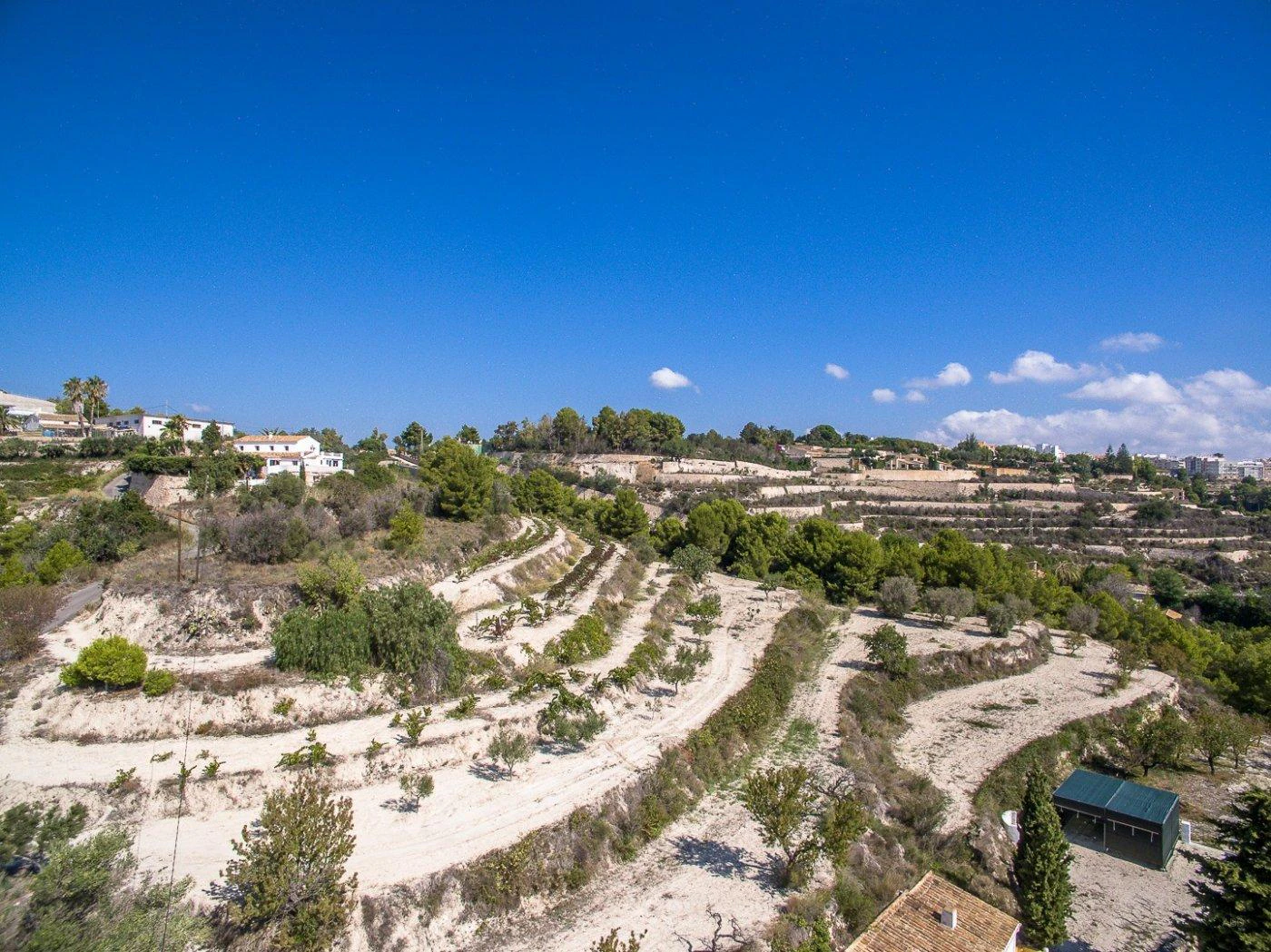 RUSTIKALES GRUNDSTÜCK MIT SCHÖNER OFFENER BLICK IN BENISSA