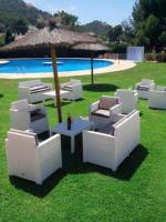 Double-Level 3 Bedroom House Pueblo Alcasar Pool Gardens & Facilities