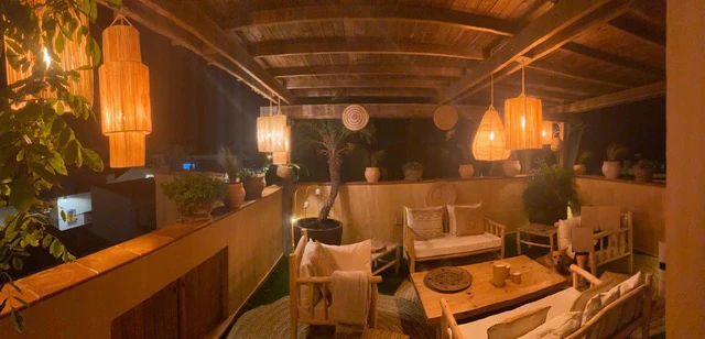 Prachtig herenhuis met uitzicht op zee te koop in de haven van Javea
