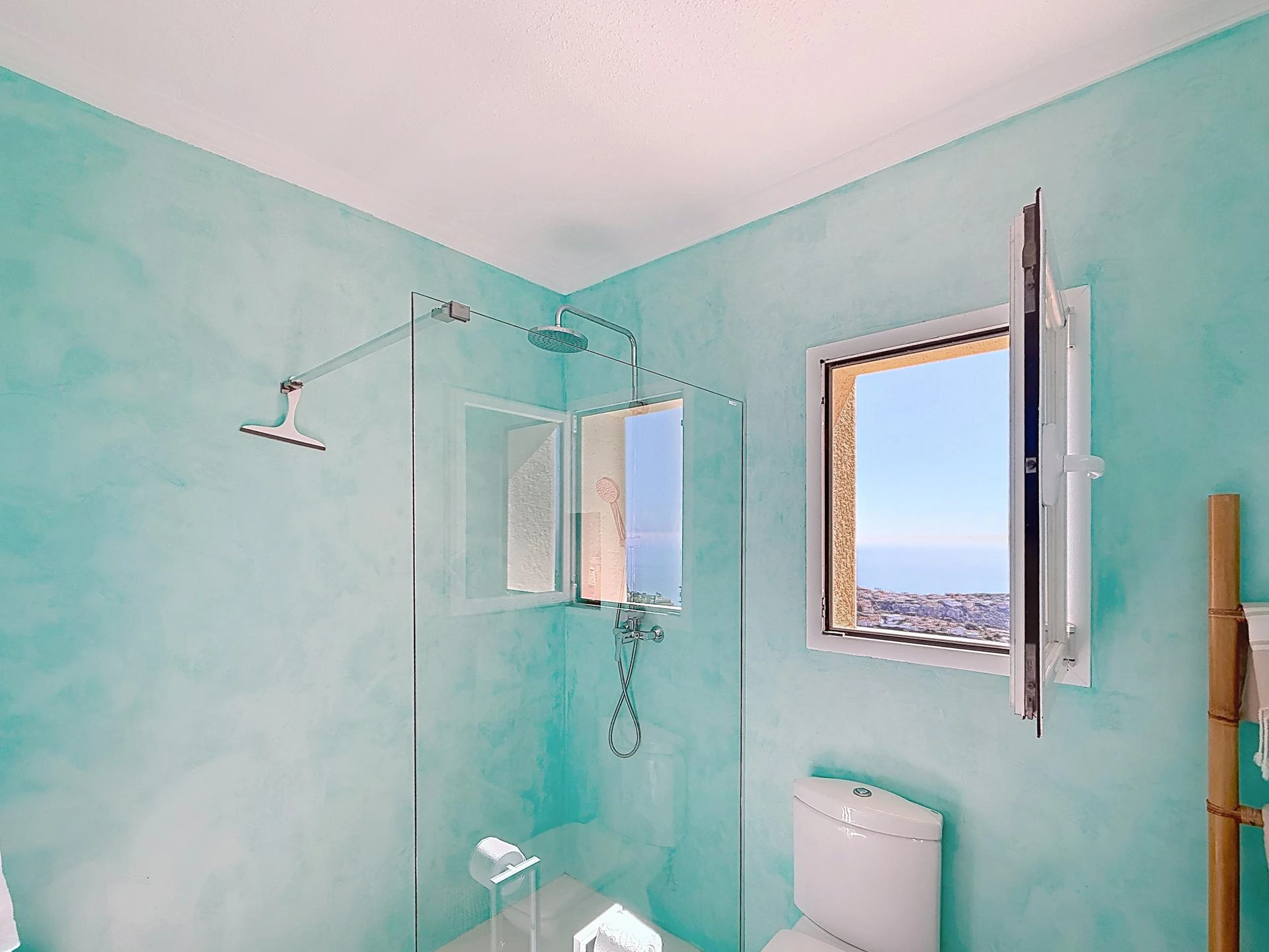 Cumbre del Sol villa renovated with spectacular sea views
