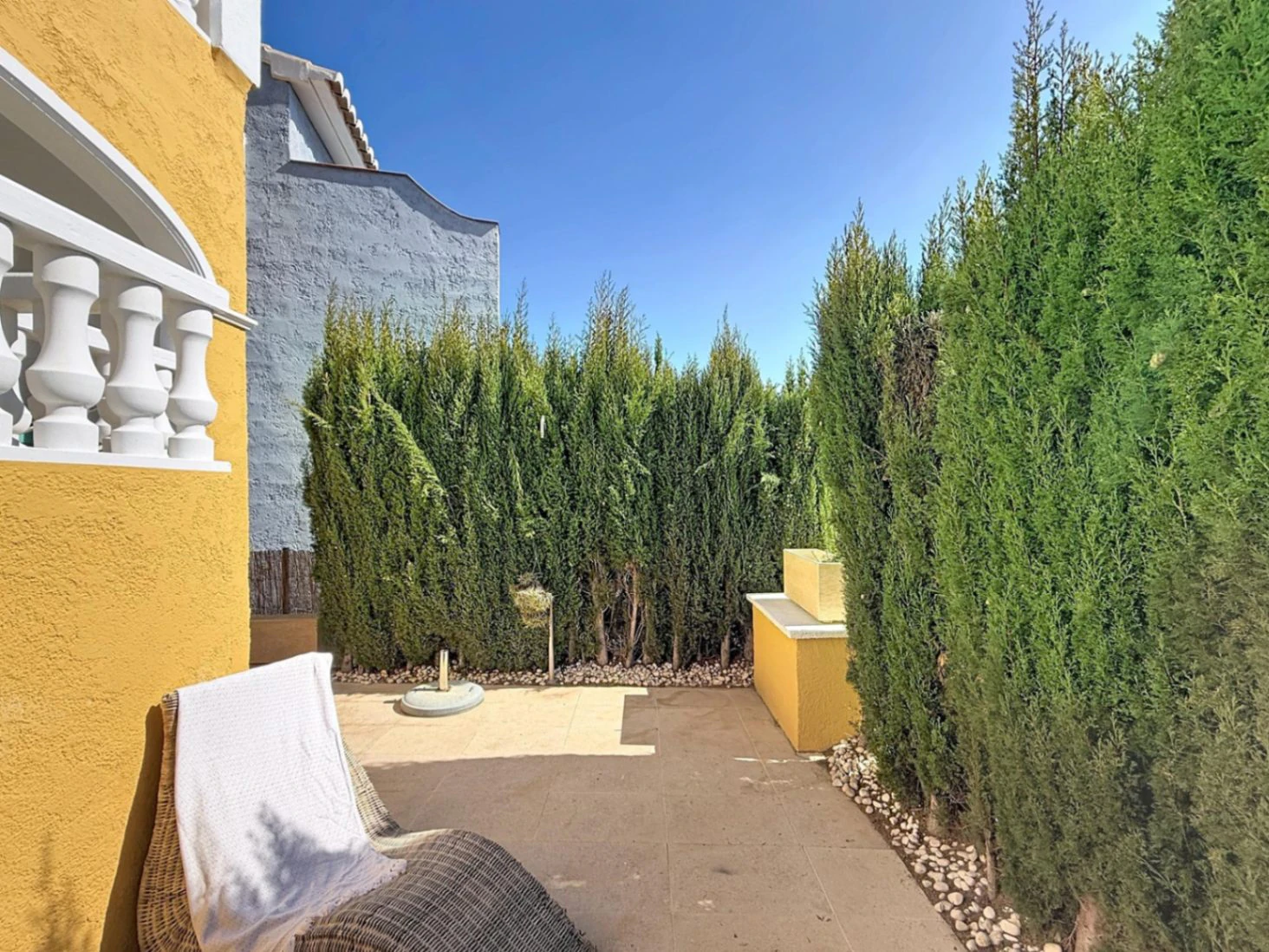 Cumbre del Sol gerenoveerd duplex appartement in Pueblo de la Paz