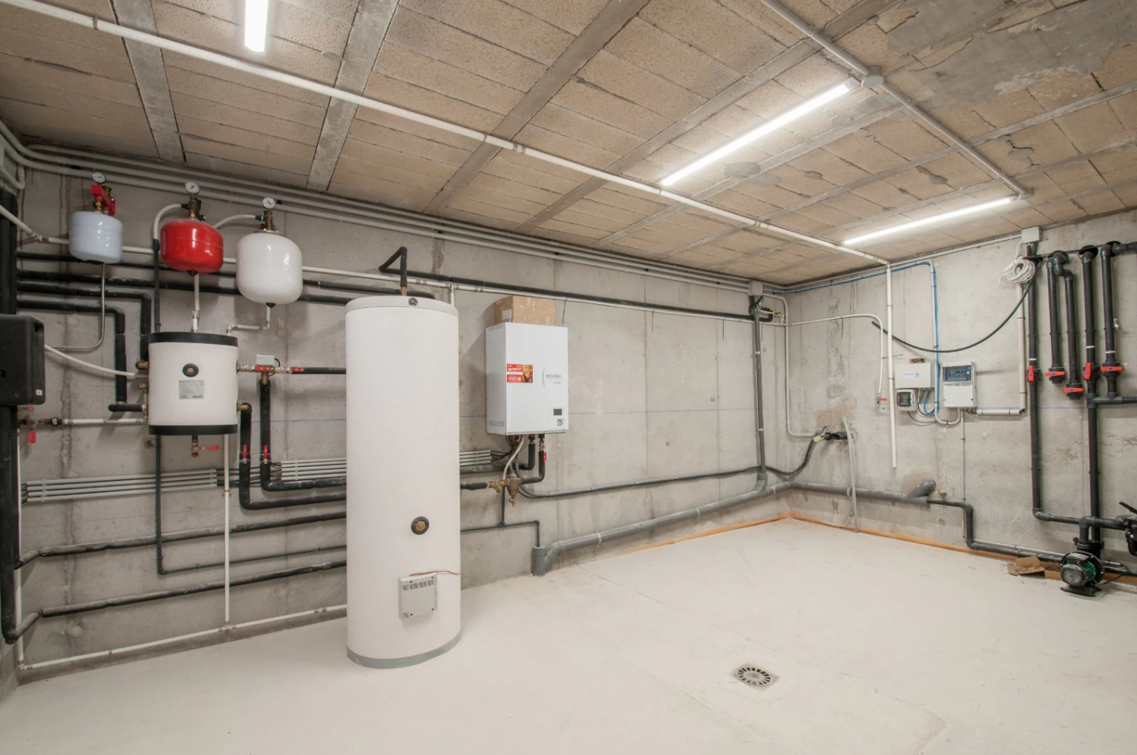 NIEUWBOUWVILLA IN TEULADA, GELEGEN IN BENIMEIT