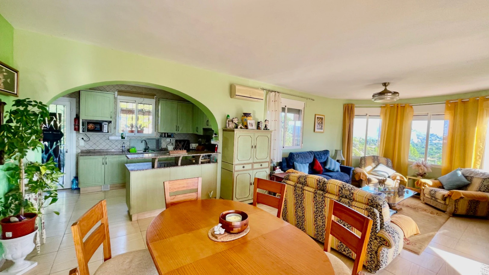 Villa te koop in Tormos: op het zuiden gelegen, panoramisch uitzicht