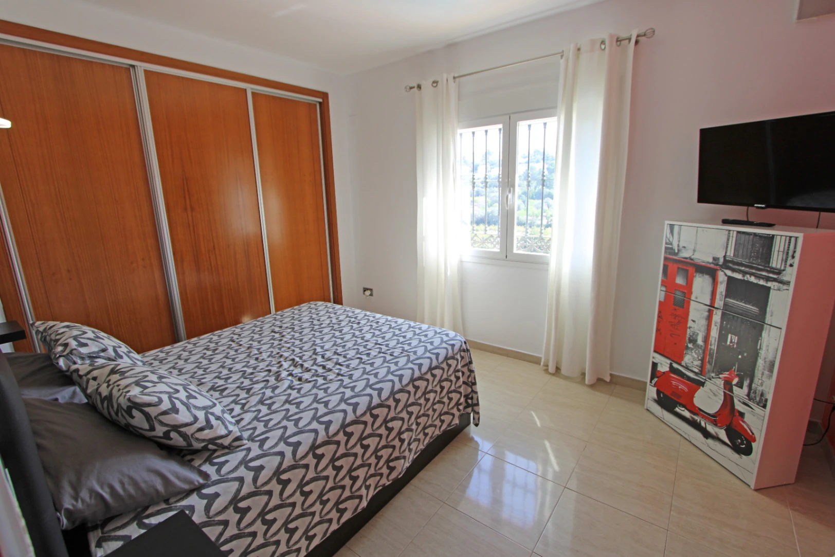 Villa zum Verkauf in Orba mit fantastischer Aussicht