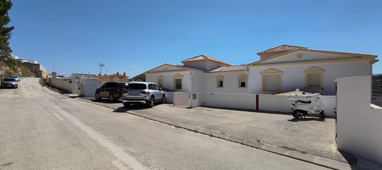 Semi-detached chalet for sale in Calpe