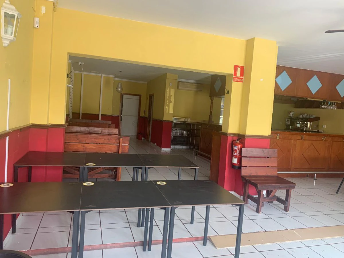 For Sale. Commercial premises in Denia