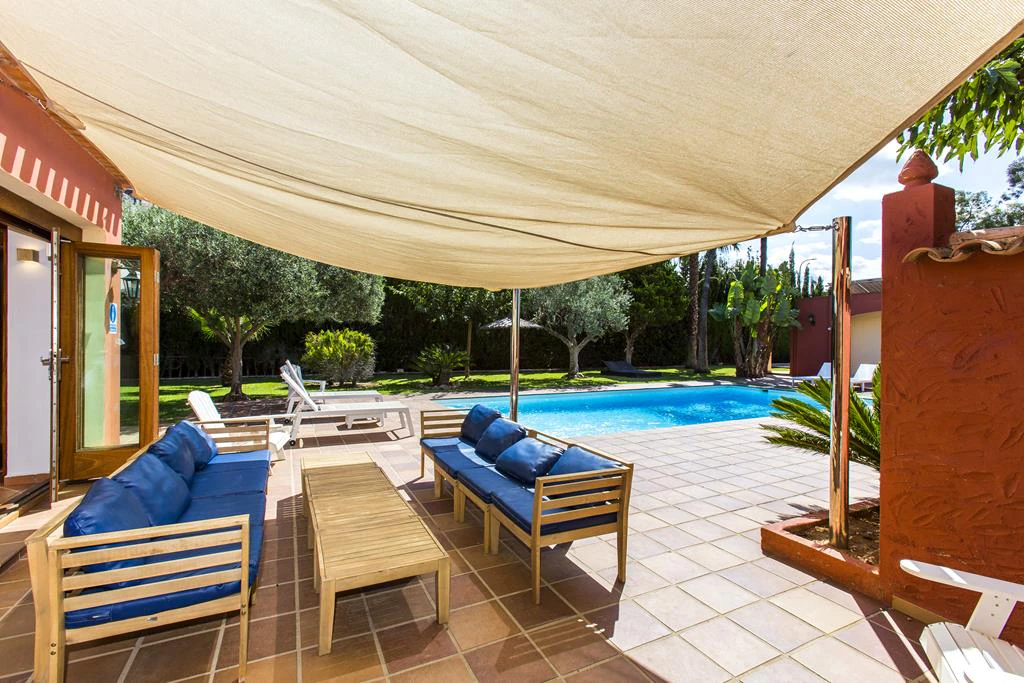 Villa with direct access to one of the best beaches in Dénia