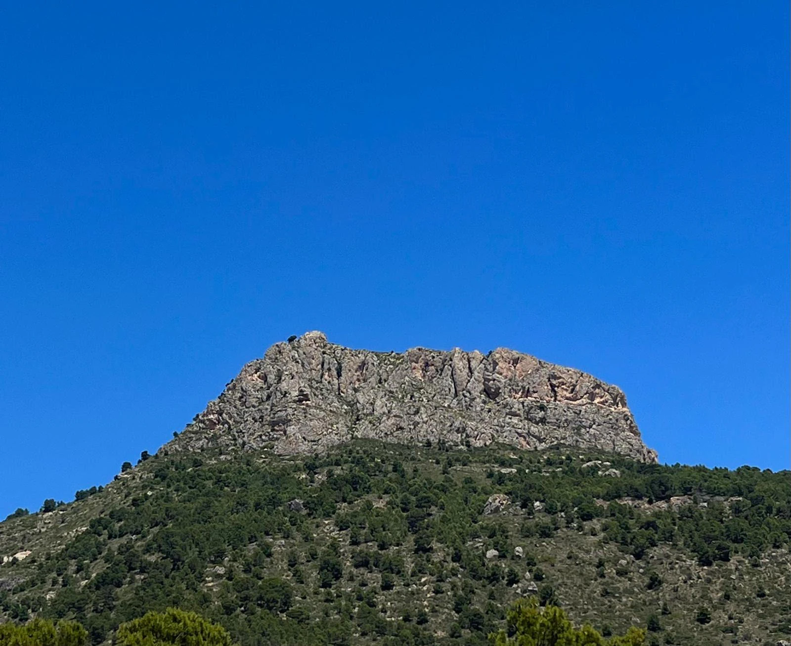 Villa Mediterránea en Maryvilla Calpe con Vistas al Mar, Piscina, Jacuzzi y Apartamento Independiente