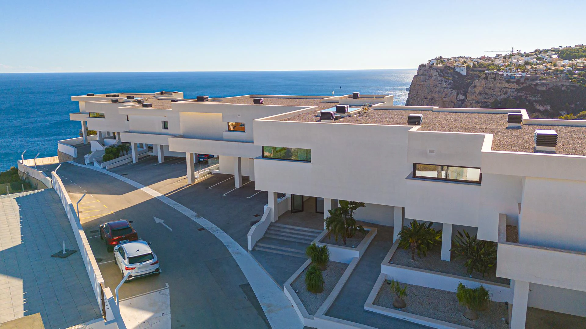 Cumbre del Sol luxe modern penthouse met uitzicht op de kliffen en de zee