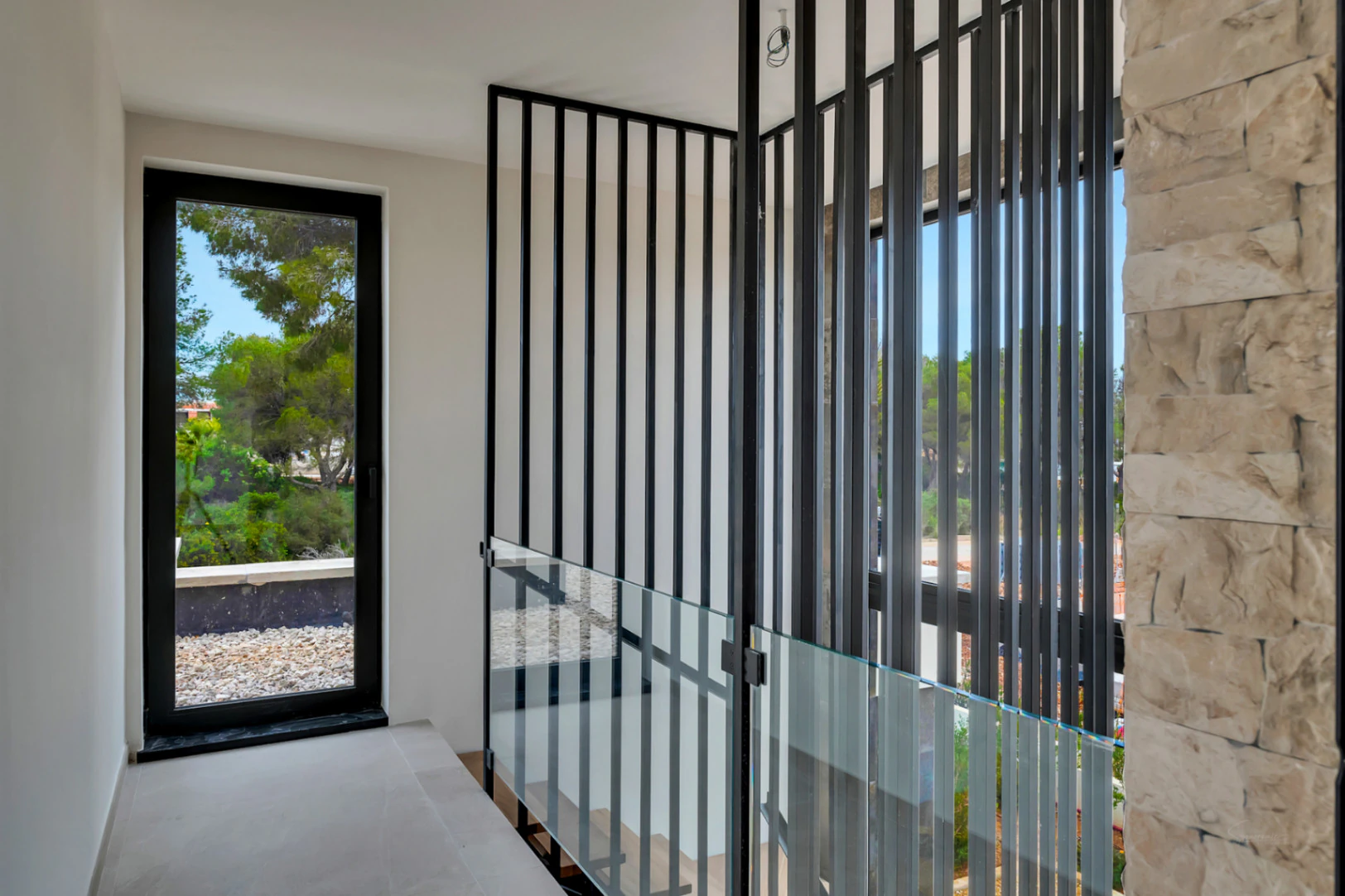 Luxury new build villa located in a quiet area.