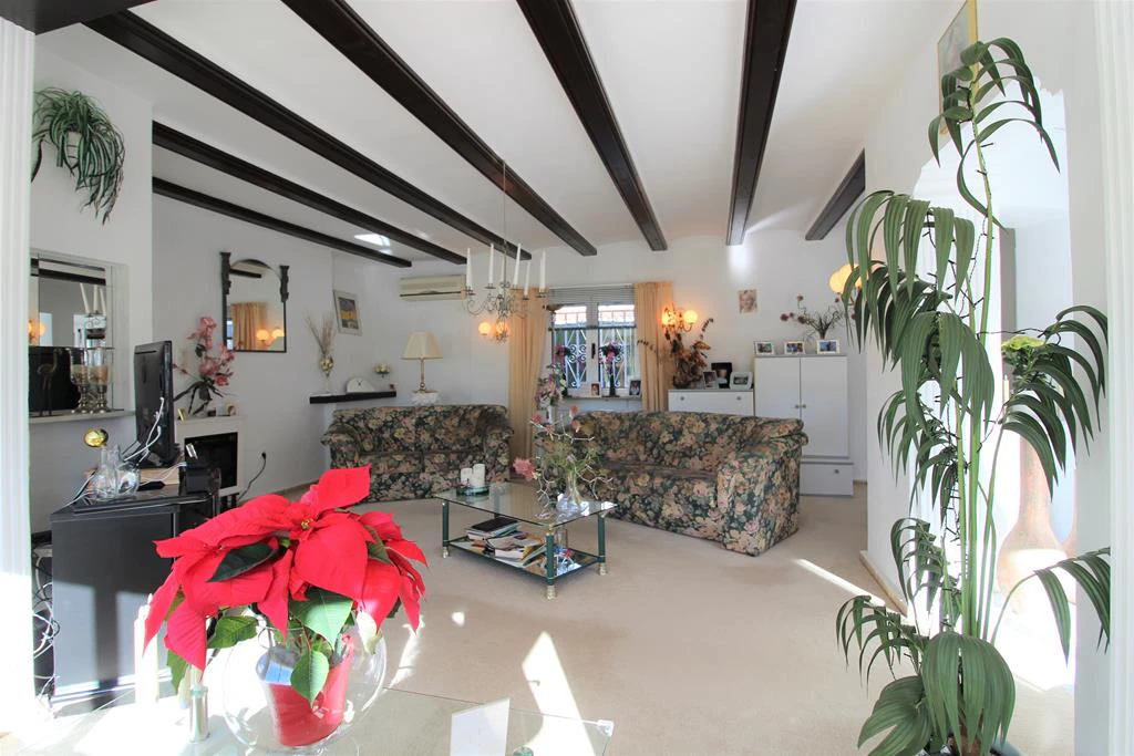 Villa a step away from the beach, Els Poblets