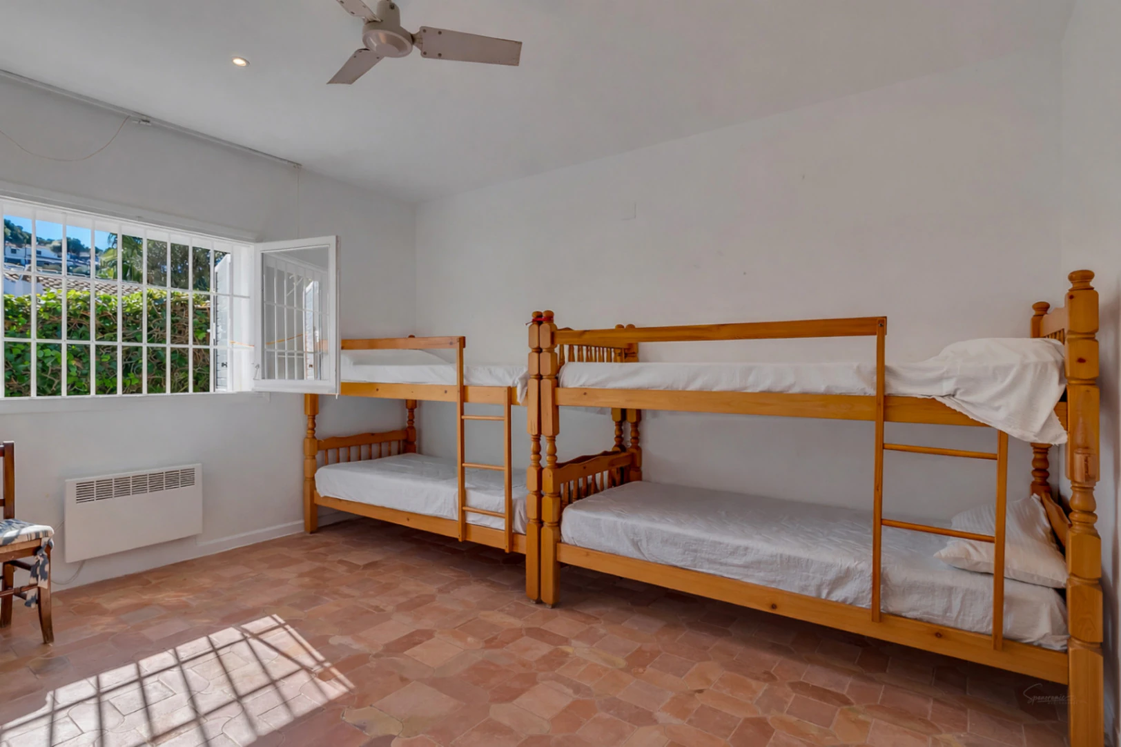 Stunning villa with amazing sea views in the El Tosalet urbanization.