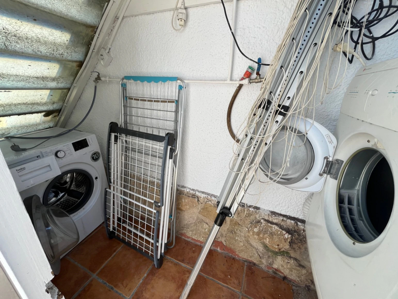 Chalet zu verkaufen mit 3 Schlafzimmern in Els Poblets, Alicante