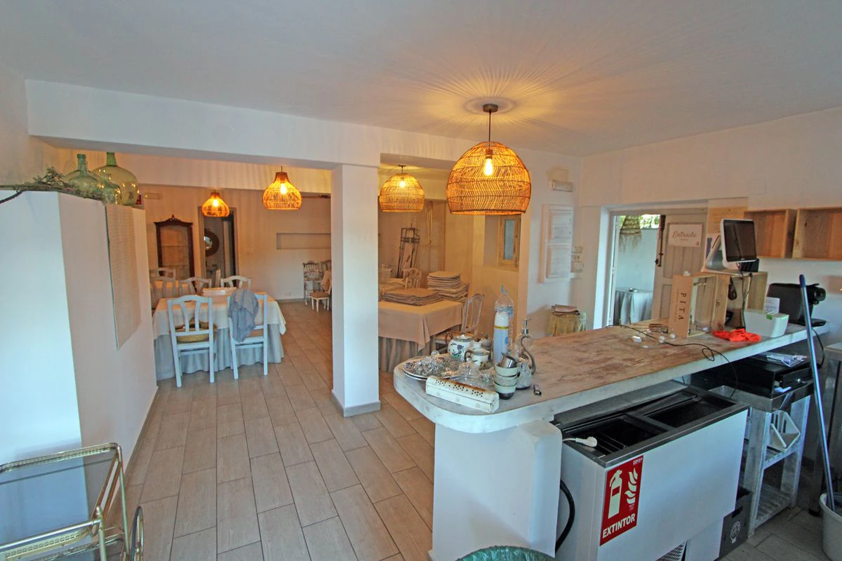 Villa with restaurant and house in Las Rotas