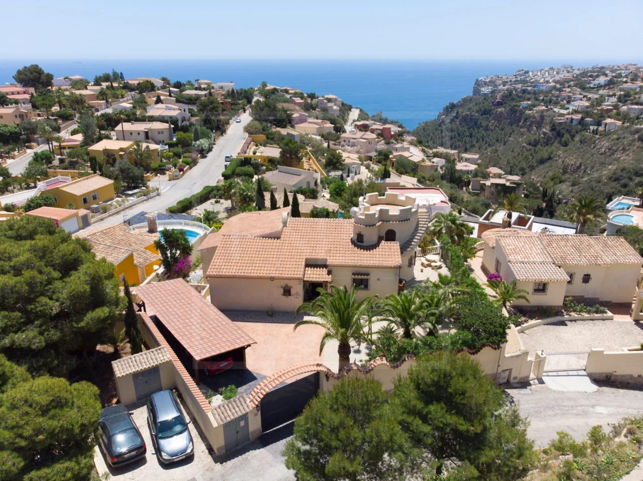 5 bedroom, 3 bathroom villa For Sale in Benitachell
