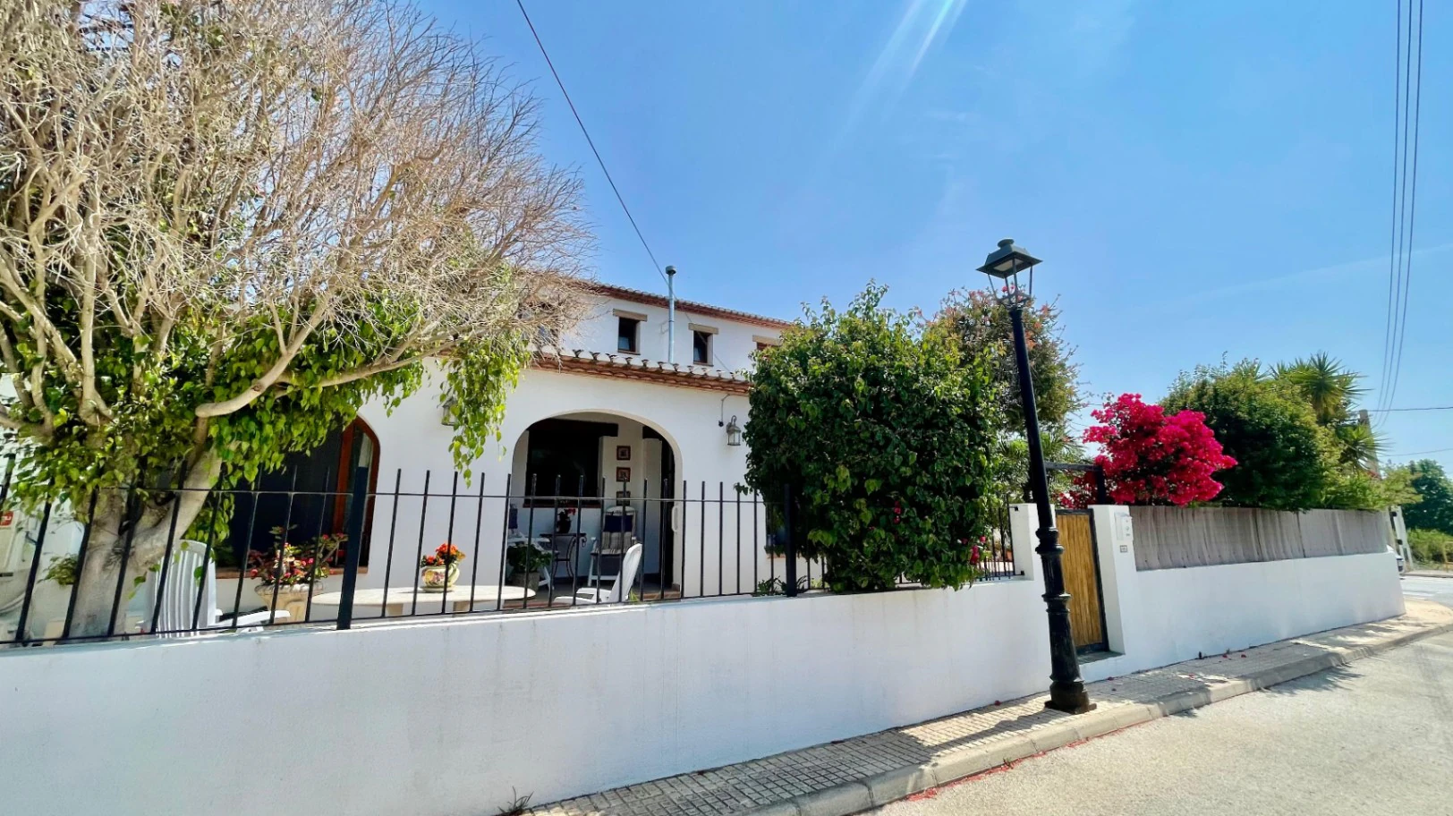 Villa for sale in Alcalali: Main house 4 bed, separate 2 bed casita