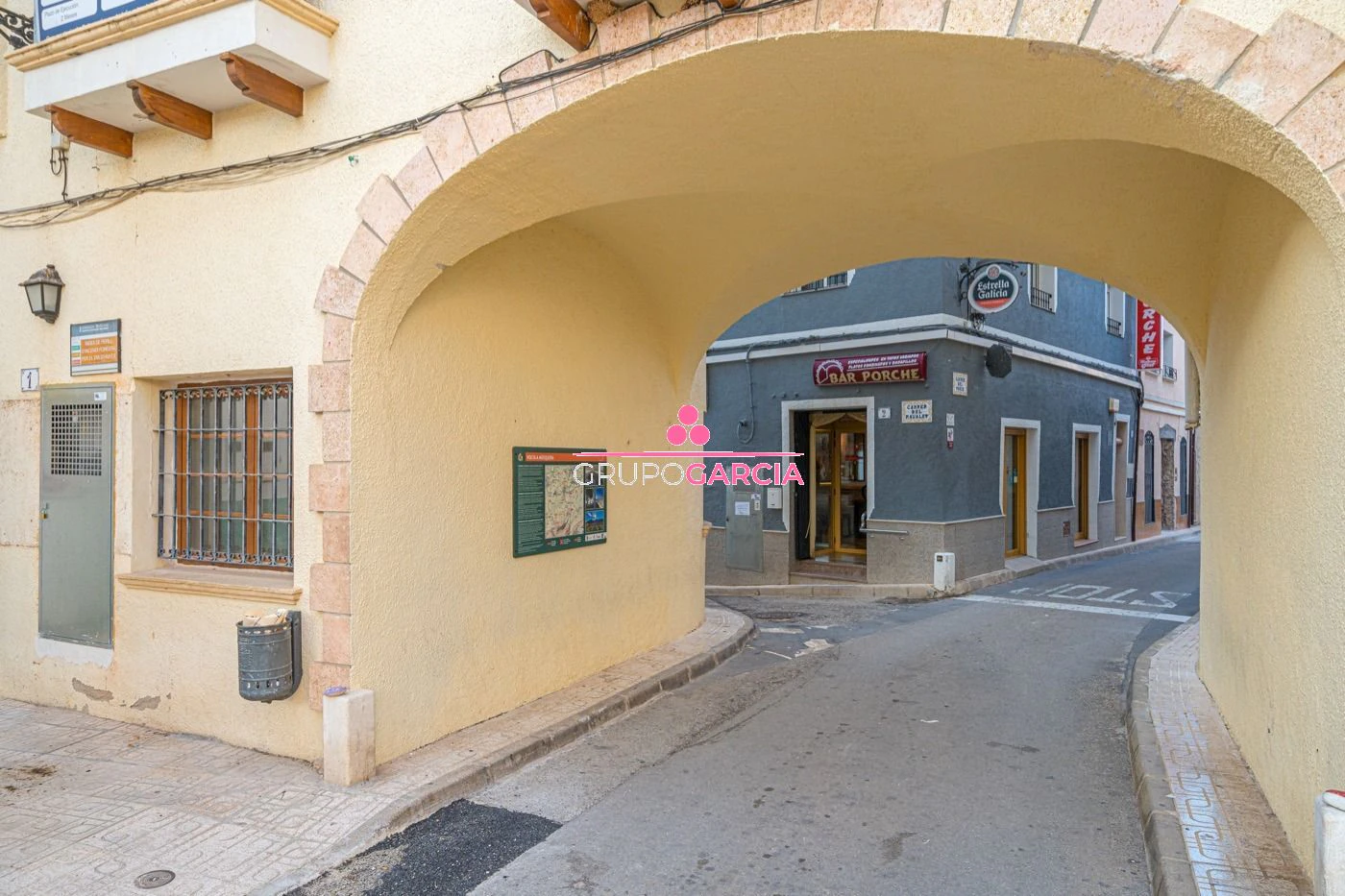 Commercial premises for sale in Alcalali