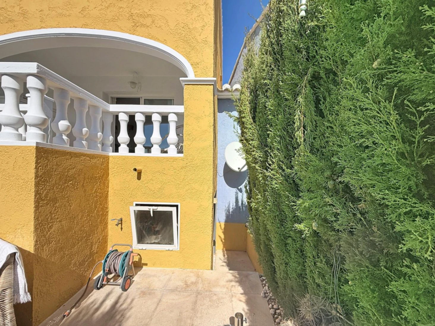 Cumbre del Sol gerenoveerd duplex appartement in Pueblo de la Paz