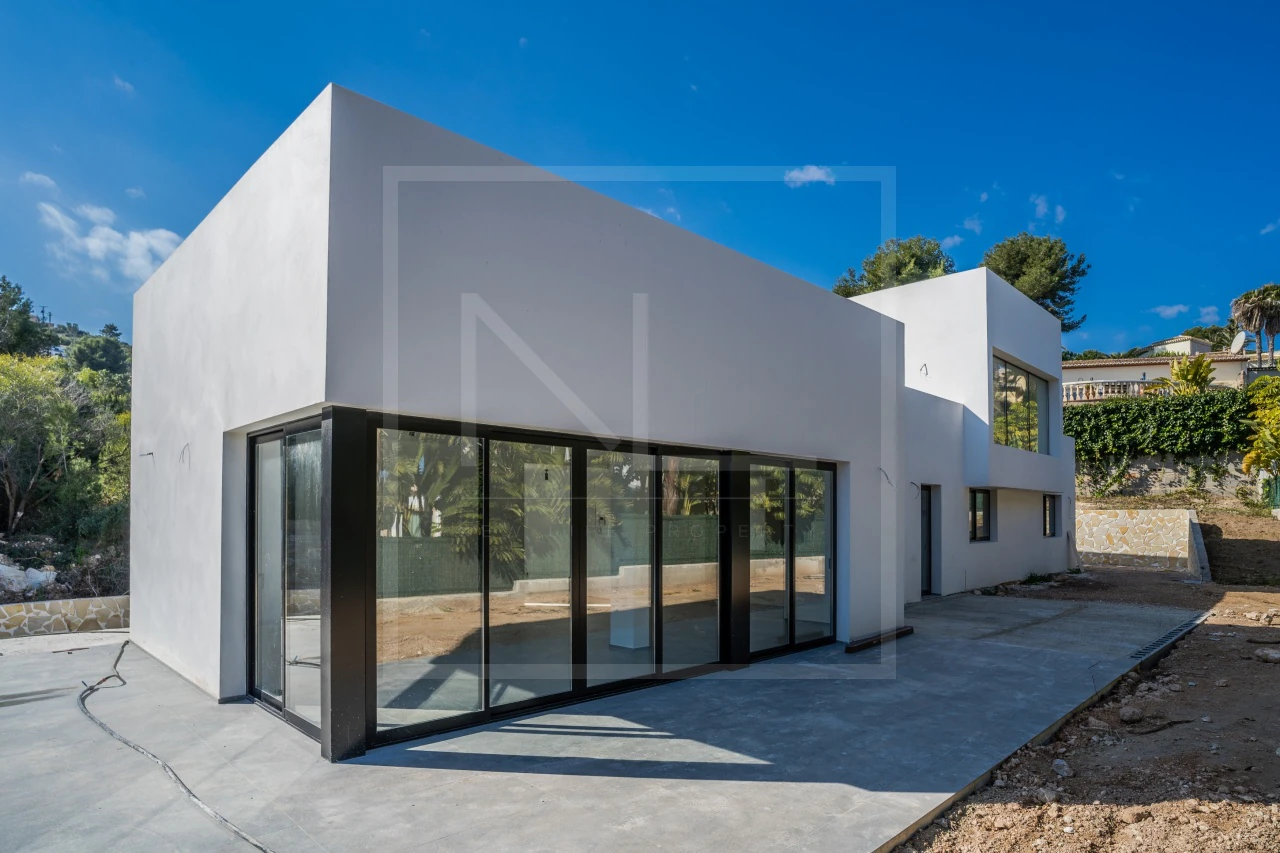 3 bedroom 2 bathroom Detached Brand New Villa For Sale in Javea