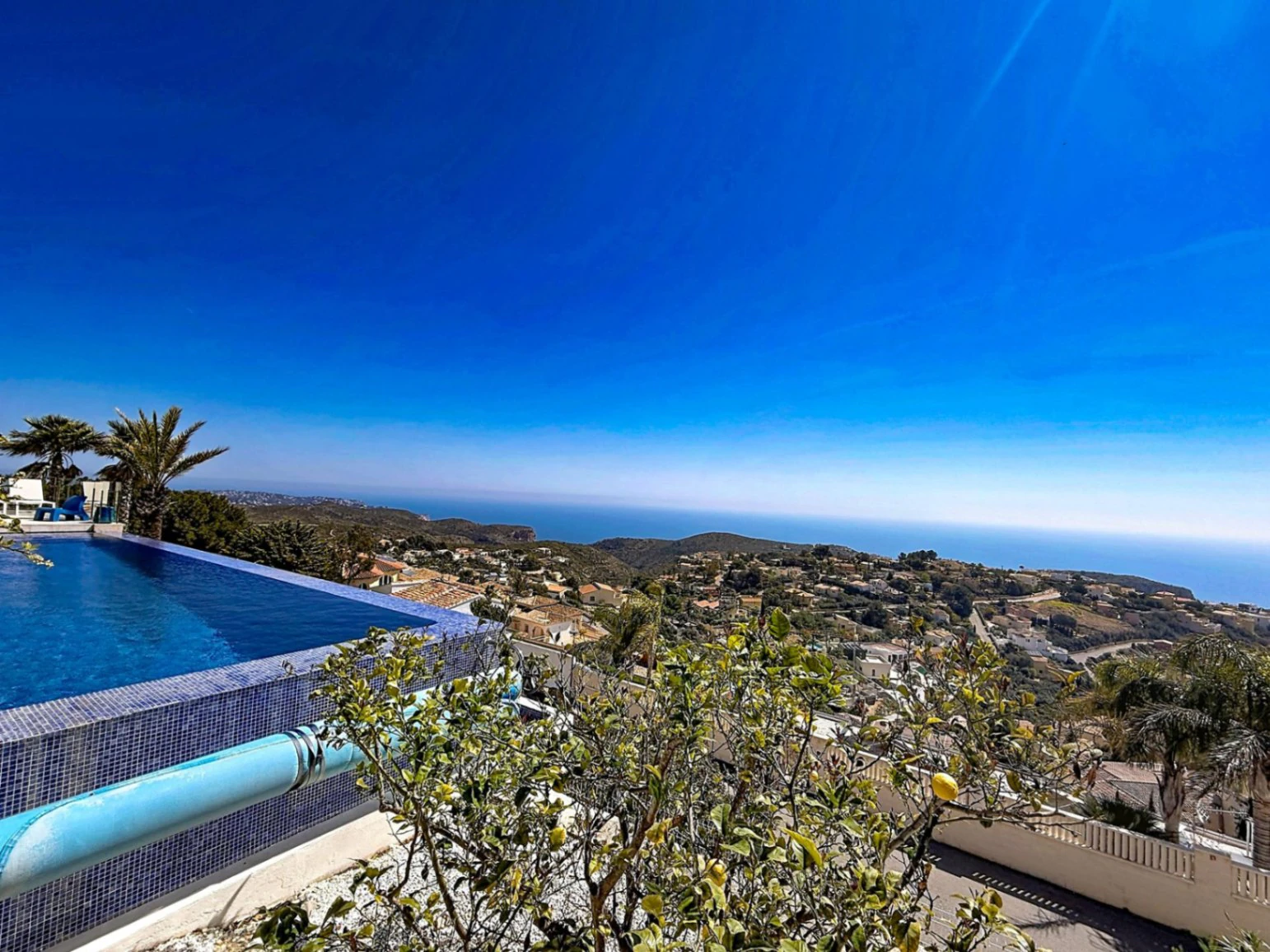 Cumbre del Sol modern villa with panoramic sea views