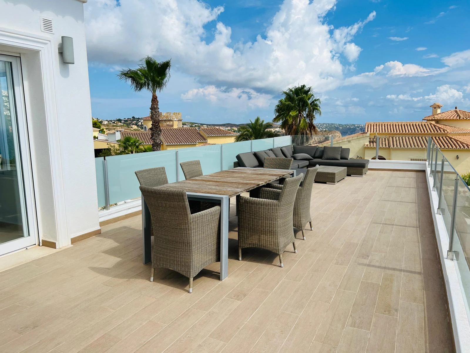 Prachtige luxe villa met uitzicht op zee