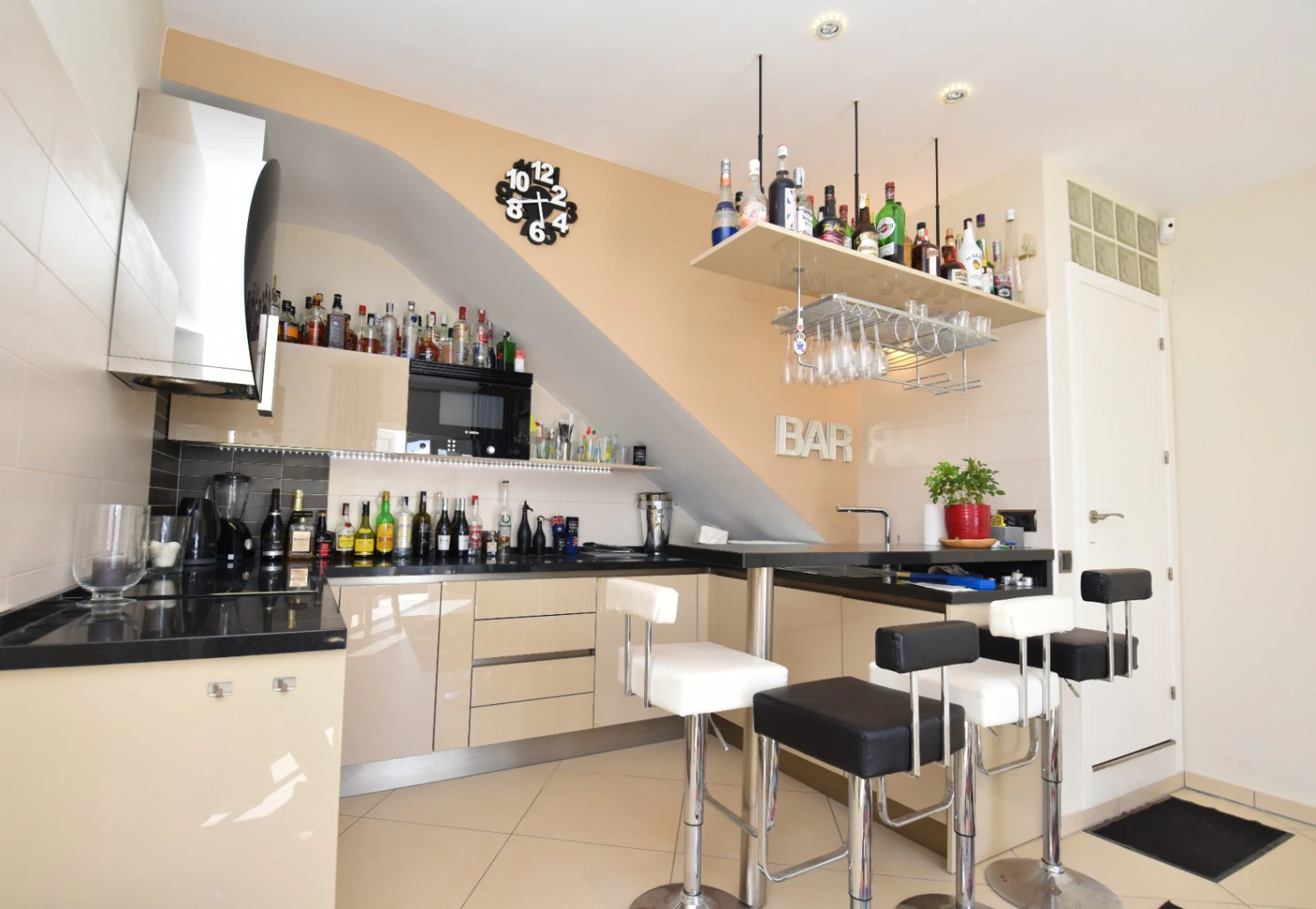 Luxurious Villa for Sale in Moraira El Portet Area