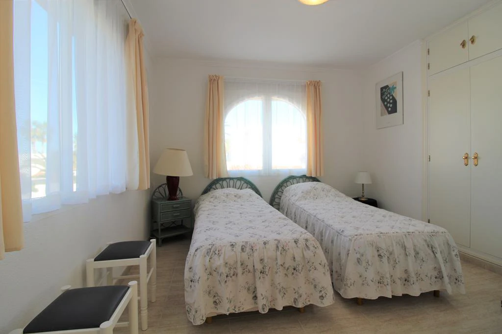 Villa a step away from the beach, Els Poblets